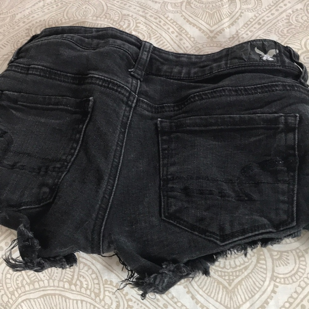 Shorts - Picture 3 of 3